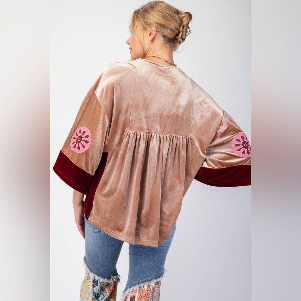 Easel Velvet Kimono Sleeve Top in Tan and Burgundy NWT  multiple available - Picture 4 of 5